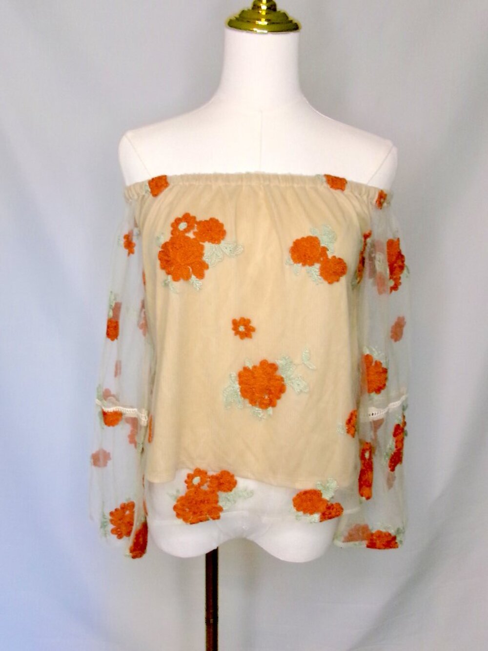 GB Off Shoulder Embroidered Mesh Boho Top Small Floral Bell Sleeve Festival